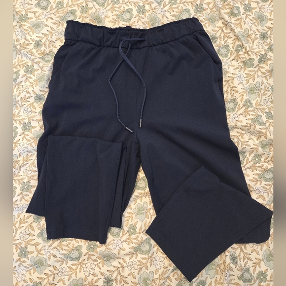 Lululemon - Keep Moving Pants 7/8 HR in Navy - Picture 2 of 5
